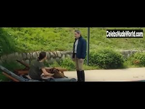 Antonia Zegers in Los Perros (2017) 9