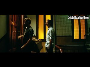 Ambra Angiolini in Immaturi - Il viaggio (2012) 2