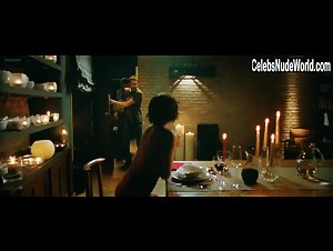 Ambra Angiolini in Immaturi - Il viaggio (2012) 4