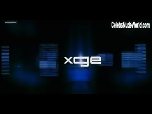 Amy Sloan nude, boobs scene in Xchange (2001) 1