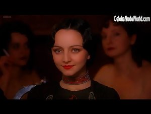 Annie Vincent in Henry and June (1990) 7
