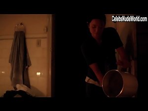 Ana Carolina Lima in Iluminados (short) (2011) 1
