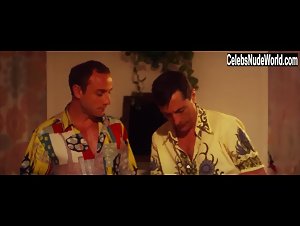 Anais Duperrein in Benidorm mon amour (2016) 12