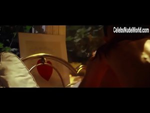 Anais Duperrein in Benidorm mon amour (2016) 18