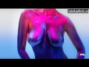 Anastasiya Kumeyko in Photo shooting (2014) 10