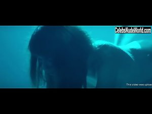 Anjela Nedyalkova in Paradise Suite (2015) 16