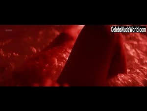 Gabriela Marcinkova in Duverny nepritel (2018) 16