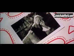 Francine Berting in S.O.S. (1999) 2