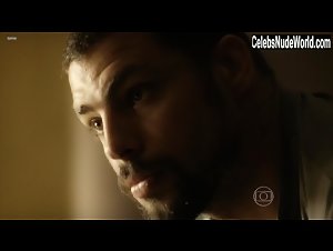 Fernanda Nizatto in O Cacador S01e07 (series) (2014) 19