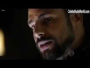 Fernanda Nizatto in O Cacador S01e07 (series) (2014) 3
