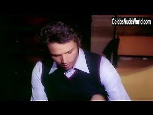 Femi Benussi in La novizia (1975) 14