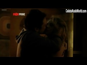 Fabiana Gugli in Motel (series) (2014) 11