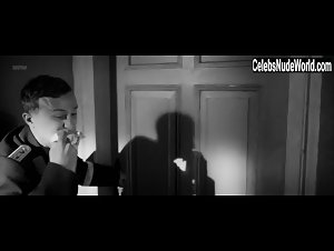 Eugenie Anselin in Der Hauptmann (2017) 16