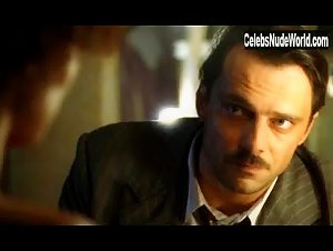 Esther Elisha in Il commissario De Luca (series) (2008) 3