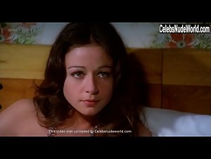 Emma Cohen in El espanto surge de la tumba (1973) 11