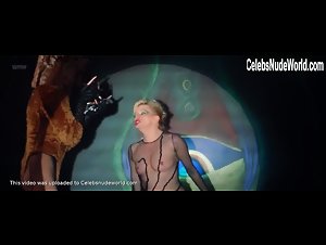 Els Deceukelier in Un couteau dans le coeur (2018) 10