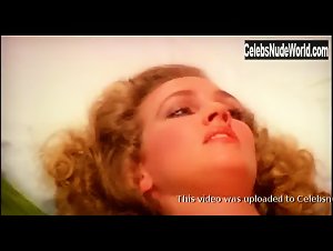Elizabeth Turner in Una ondata di piacere (1975) 1