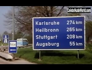 Elke Boltenhagen in Hausfrauen-Report 1: Unglaublich, aber wahr (1971) 2