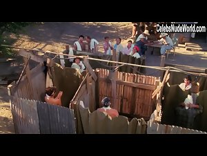 Elizabeth Pena in La Bamba (1987) 4
