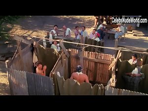 Elizabeth Pena in La Bamba (1987) 5