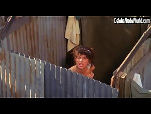 Elizabeth Pena in La Bamba (1987) 8