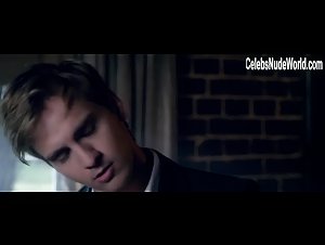 Elizabeth Henstridge in Thompsons (2012) 8
