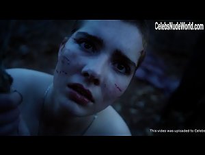 Elise Eberle in Salem (series) (2014) 9