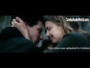 Elinor Crawley in Bridgend (2015) 15