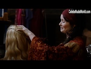 Eline Powell in Game of Thrones (series) (2011) 15