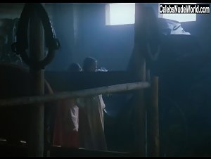 Elena Korikova in Baryshnya-krestyanka (1995) 13