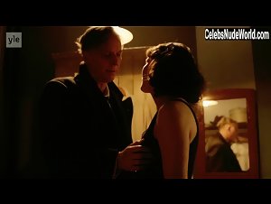 Eeva Soivio in Punainen kolmio (series) (2015) 15