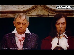 Dominique Grousset in Le frisson des vampires (1971) 10