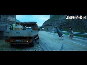 Desiree Noferini in Una vita spericolata (2018) 10