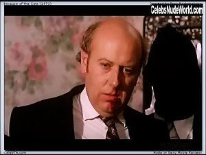 Delia Lindsay in Because of the Cats (1973) 13