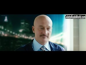 Carla Signoris in Maschi contro femmine (2010) 5
