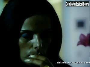 Danielle Launder in Anazitisis... (1972) 6