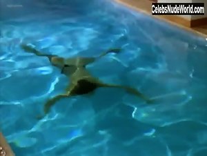 Daisy White in La chance (1994) 1