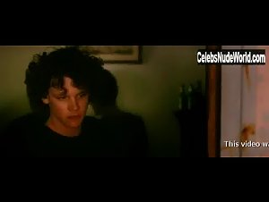 Daisy Broom in Bang Gang (une histoire d'amour moderne) (2015) 12