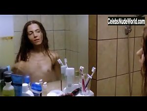 Carmen Lopazan in Cealalta Irina (2009) 4