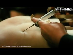 Cleo de Paris in Encarnacao do Demonio (2008) 10