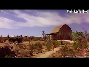 Claudette Maille in Como agua para chocolate (1992) 3