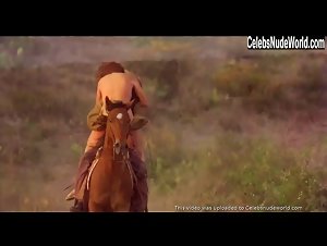 Claudette Maille in Como agua para chocolate (1992) 5
