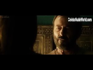 Clara Voda in Anochece en la India (2014) 17