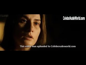 Clara Voda in Anochece en la India (2014) 18