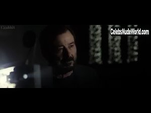 Clara Voda in Anochece en la India (2014) 2
