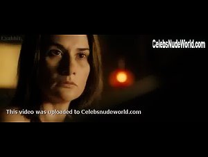 Clara Voda in Anochece en la India (2014) 20