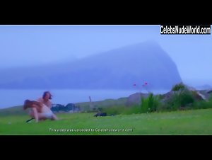 Clara Pais in Phantom Islands (2018) 11