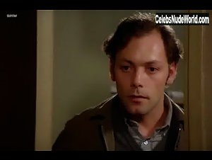 Claire Maurier in Un mauvais fils (1980) 5