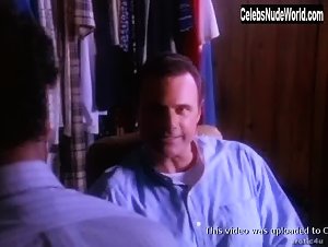 Christiva Straunje in Midnight Temptations (1995) 19