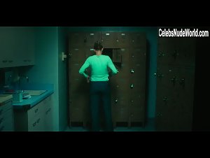 Christie Herring in Bloodline (2018) 4